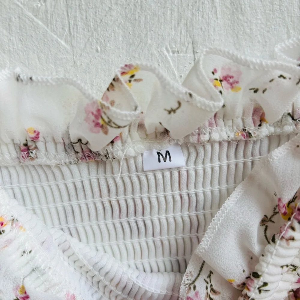 Trendy Boutique Cream Smocked Floral Tiered Sleeveless Sundress Size Medium - Picture 3 of 9